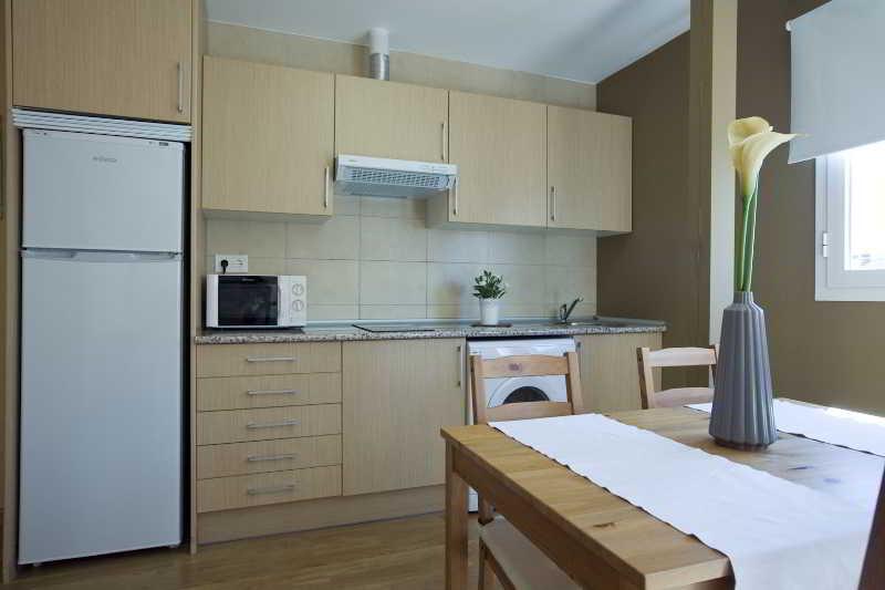 Apartamentos Apr Numancia Мадрид Екстер'єр фото